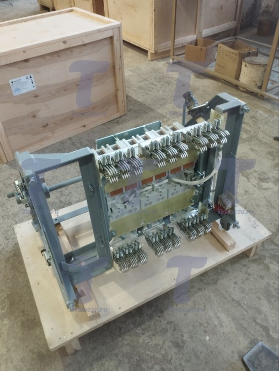 Упаковка АВ2М20СВ-55-43 с э/м приводом